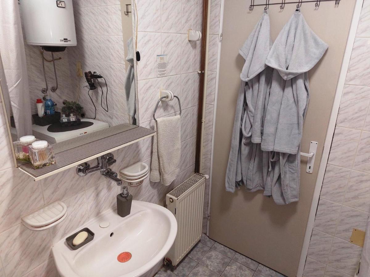 Stefan Apartman Novi Sad Luaran gambar