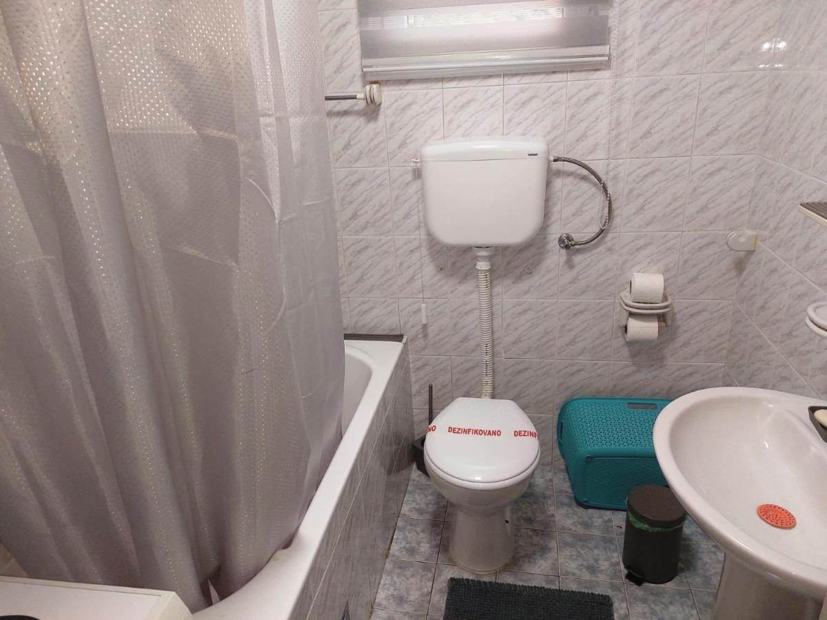 Stefan Apartman Novi Sad Luaran gambar