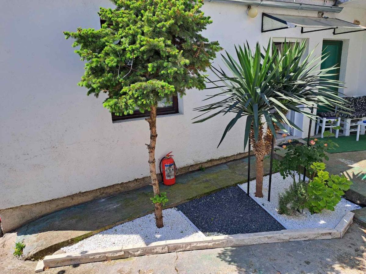 Stefan Apartman Novi Sad Luaran gambar