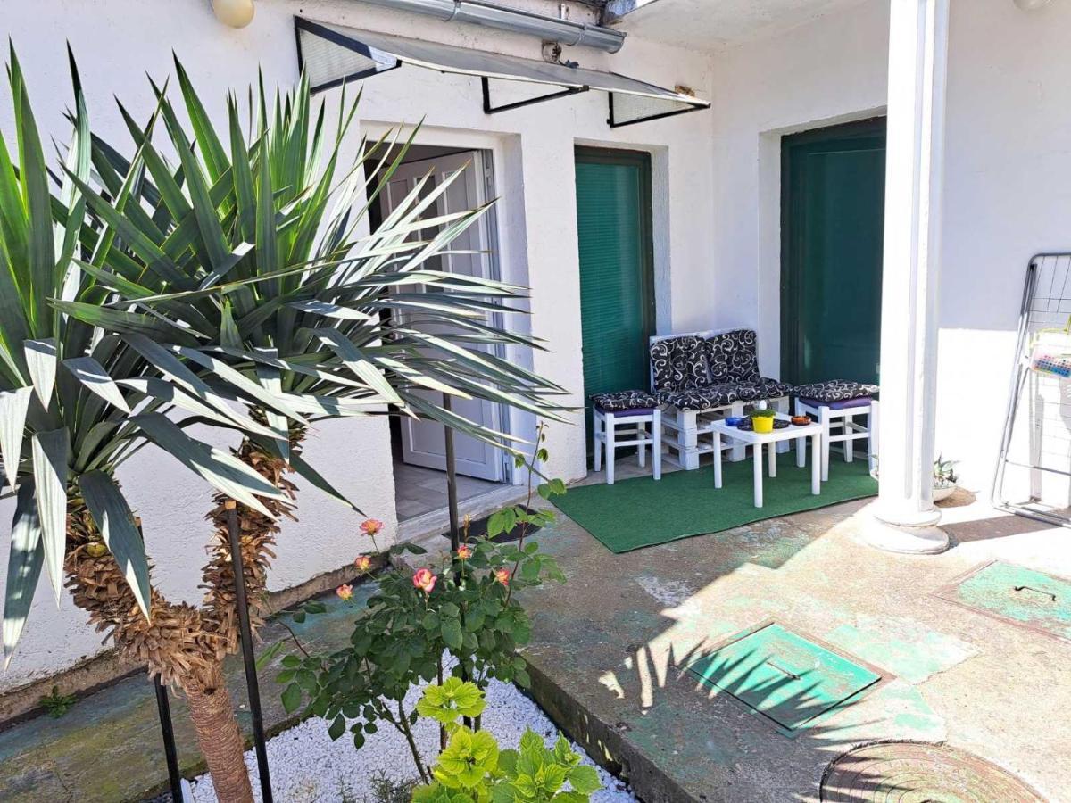 Stefan Apartman Novi Sad Luaran gambar